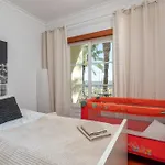 Bnb Homes Apartment With Cozy Terrace & 2 Swimming Pools Near The Heart City
