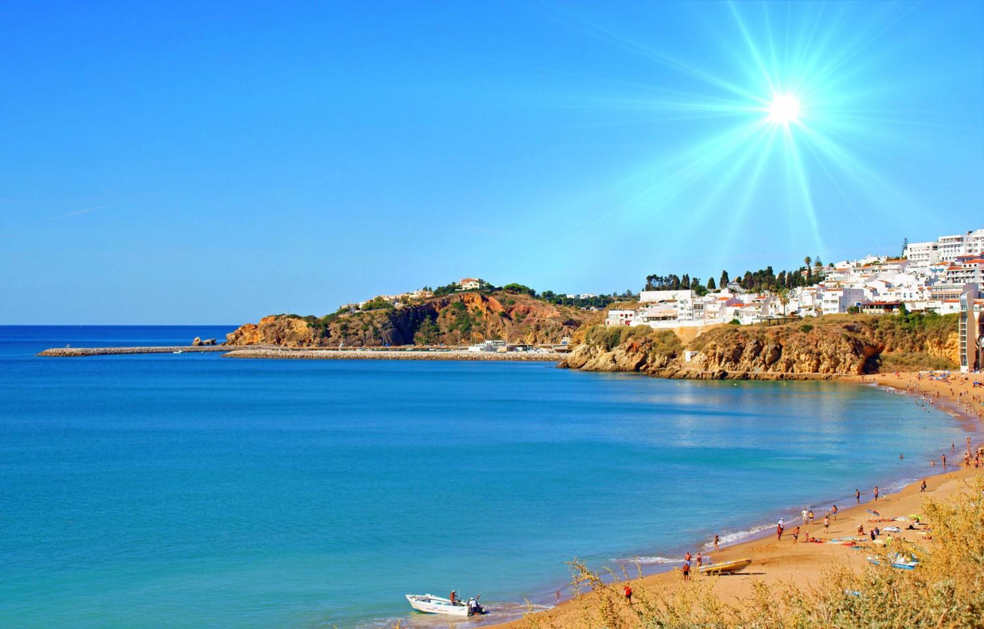 Homes With Cozy Terrace & 2 Swimming Pools Near The Heart Albufeira
